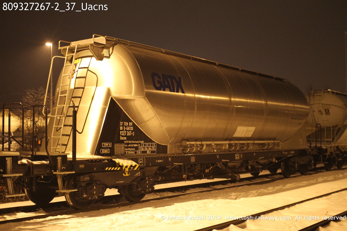 809327267-2_37_Uacns.JPG